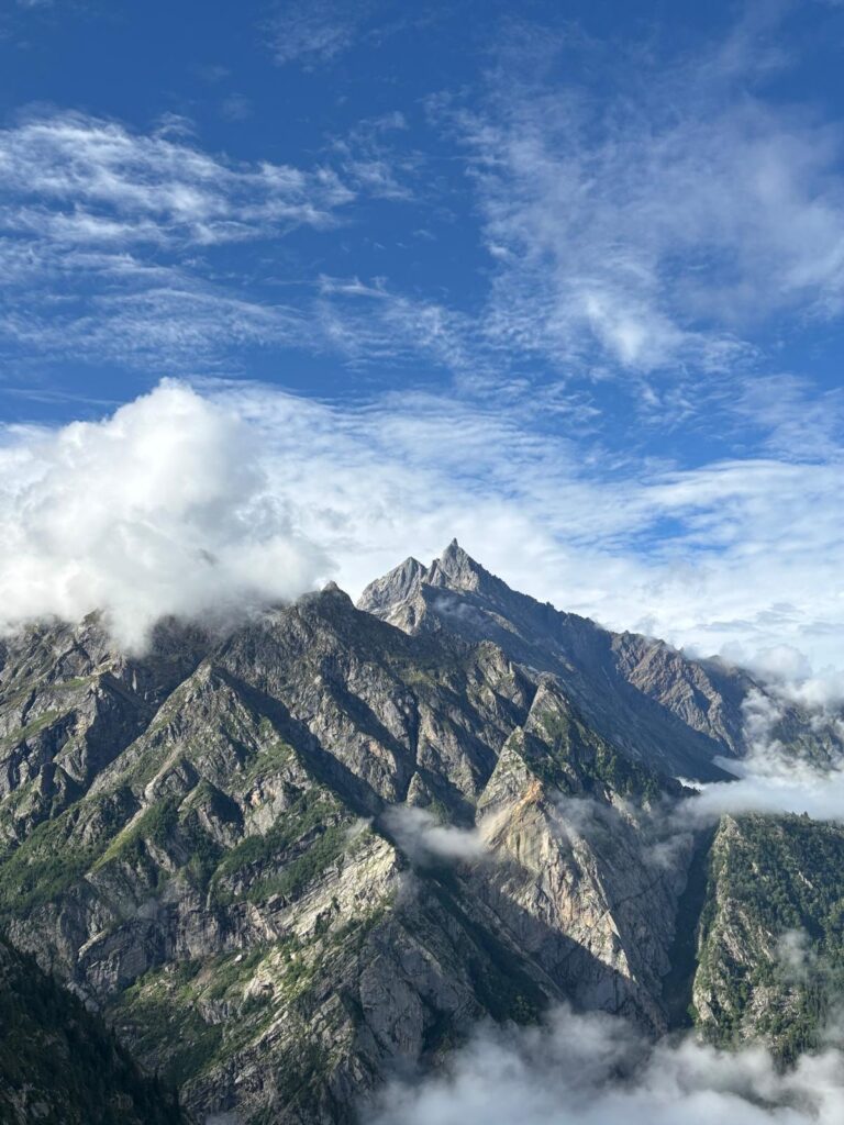 Mountain views from Ganesh Park on Kinner Kailash trek rest day